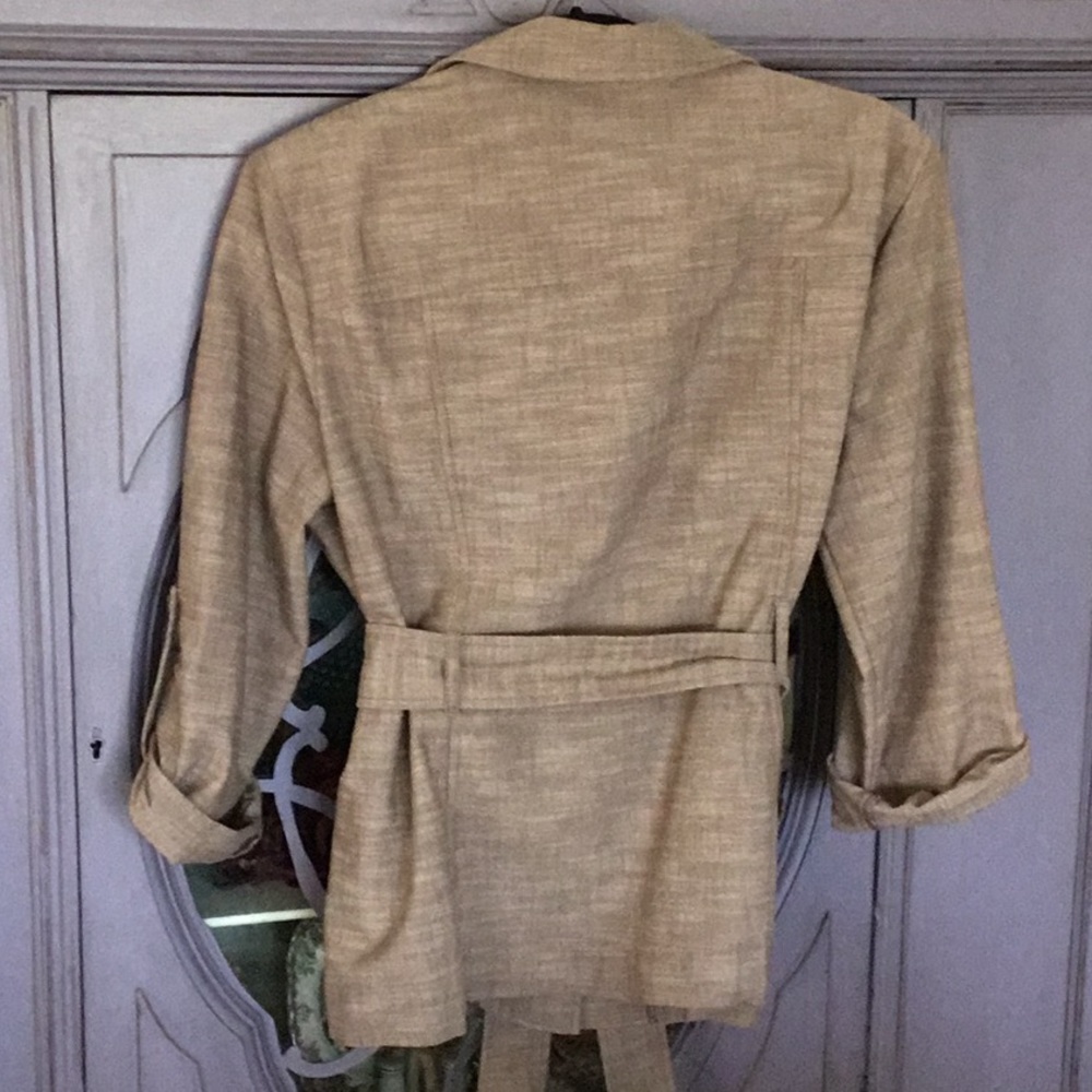 Blazer - Picture 2 of 4